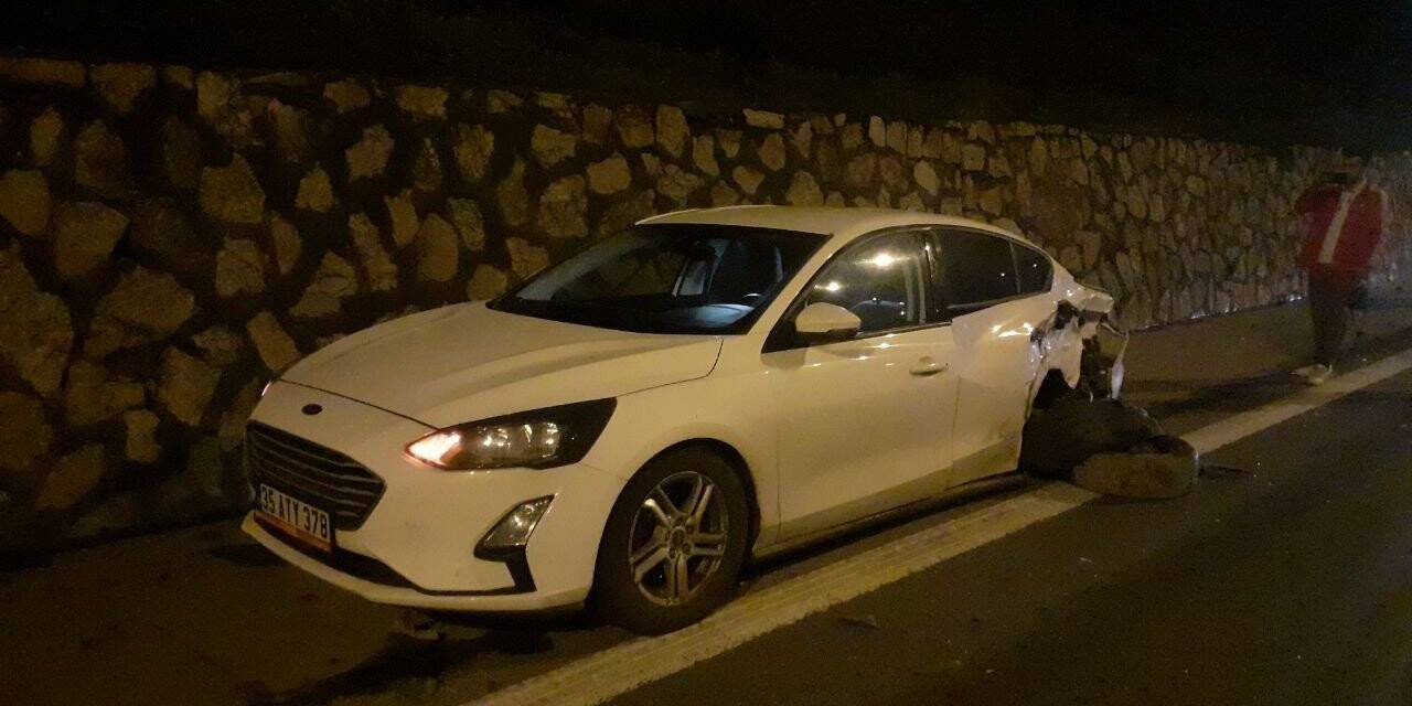 TEM’de 4 aracın karıştığı zincirleme kazada tır sürücüsü olay yerinden kaçtı