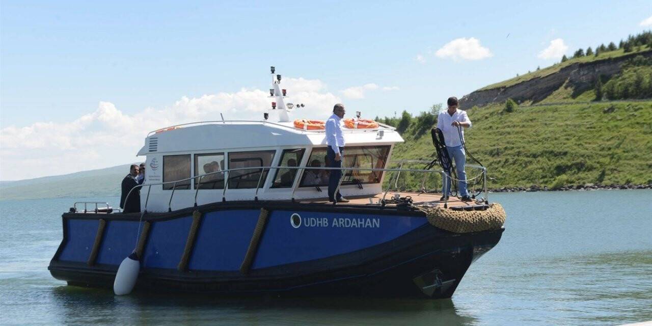 Valilikten Çıldır Gölünde bulunan tekne ile ilgili açıklama
