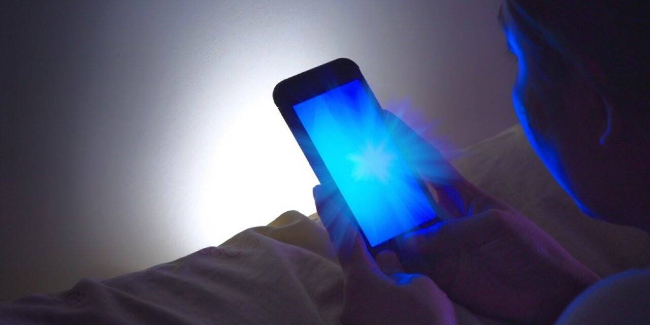 Mavi ışıktan kaçınmak için bunlara dikkat edin