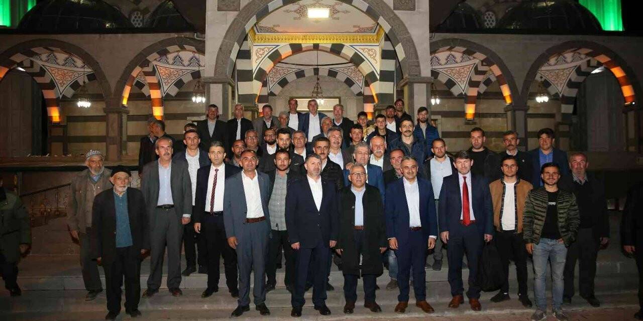 Başkan Büyükkılıç Develi’de ’Vefa İftarına’ katıldı