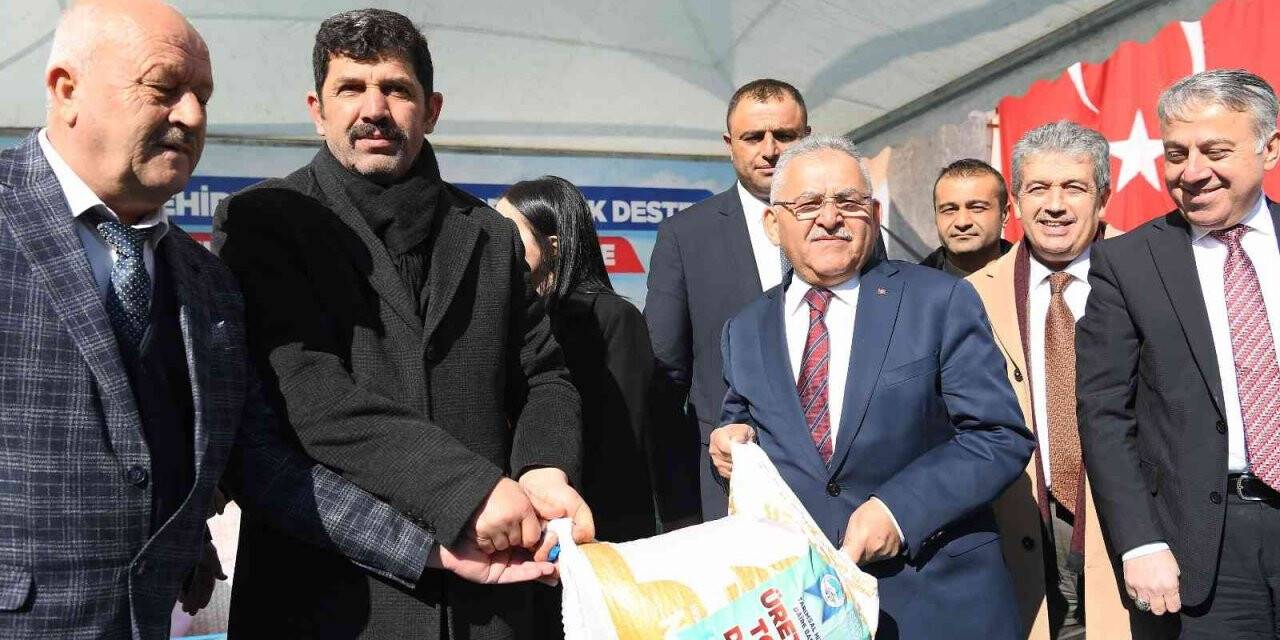 Büyükşehir’den tarıma 3 ayda 25 milyon TL’lik 3 bin ton tohum desteği