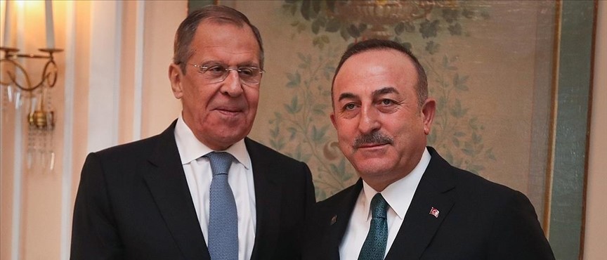 Dışişleri Bakanı Çavuşoğlu Rus mevkidaşı Lavrov ile Ukrayna'daki son gelişmeleri görüştü