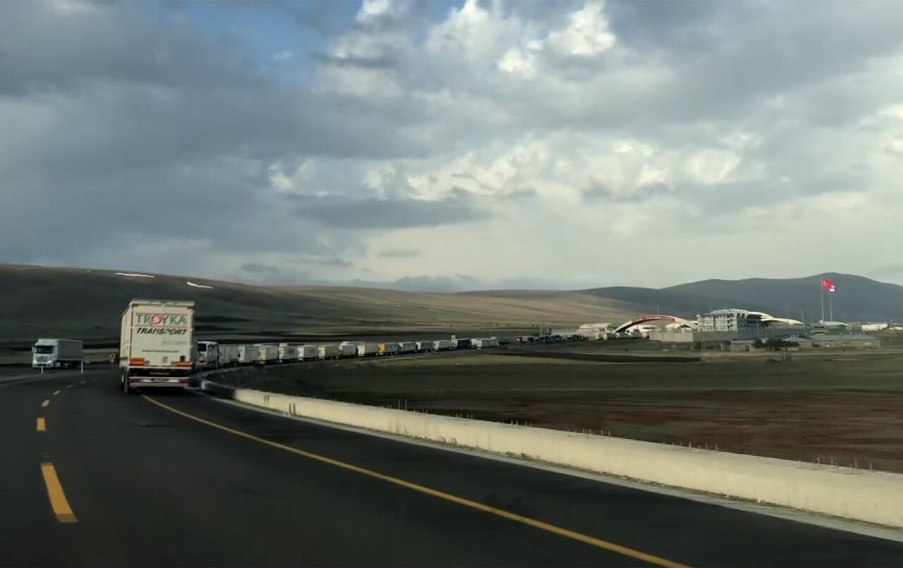 7 kilometreye ulaşan tır kuyruğu