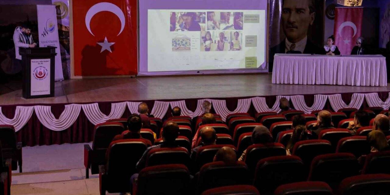 Van Büyükşehir Belediyesinden öğretmenlere ‘diyabet’ semineri