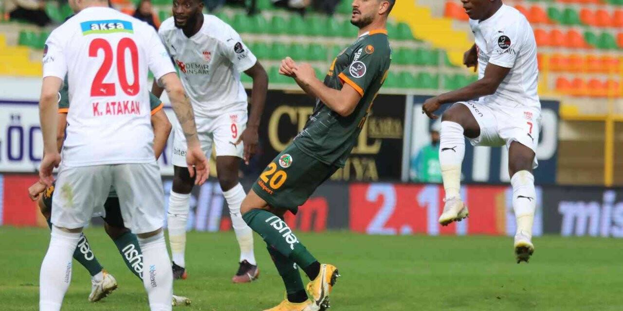 Alanyaspor ile Sivasspor kupada karşı karşıya