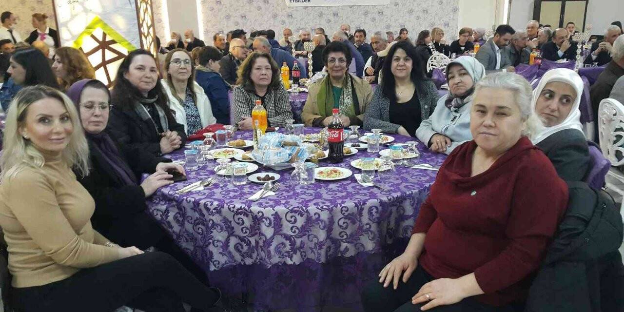 Eskişehir’de yaşayan Bilecikliler iftarda buluştular