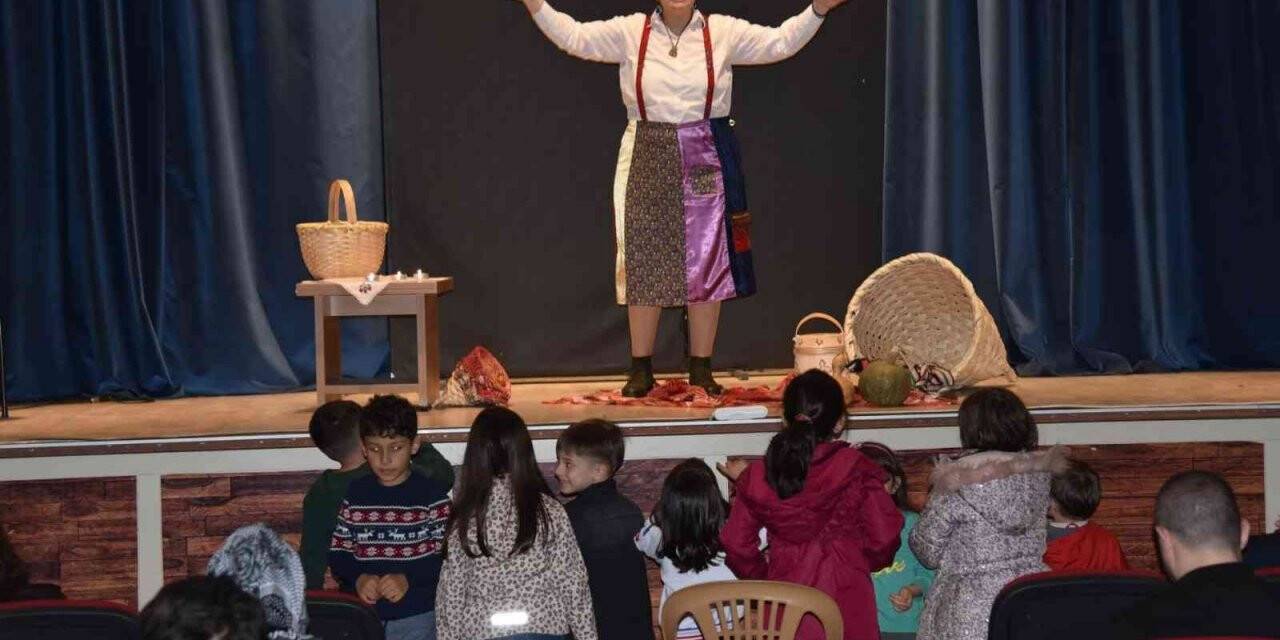 Görele Belediyesi’nden Ramazan etkinliğinde masal dinletisi