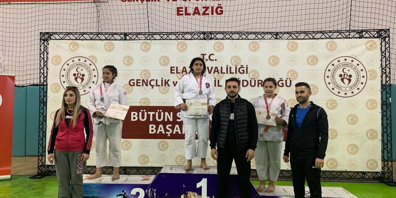 Kars’lı judocular başarıya doymuyor