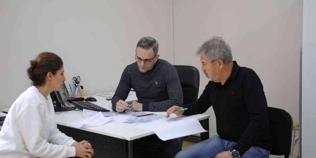 Bayraklı’nın Kentsel Dönüşüm Danışmanlık Ofisi yüzleri güldürdü