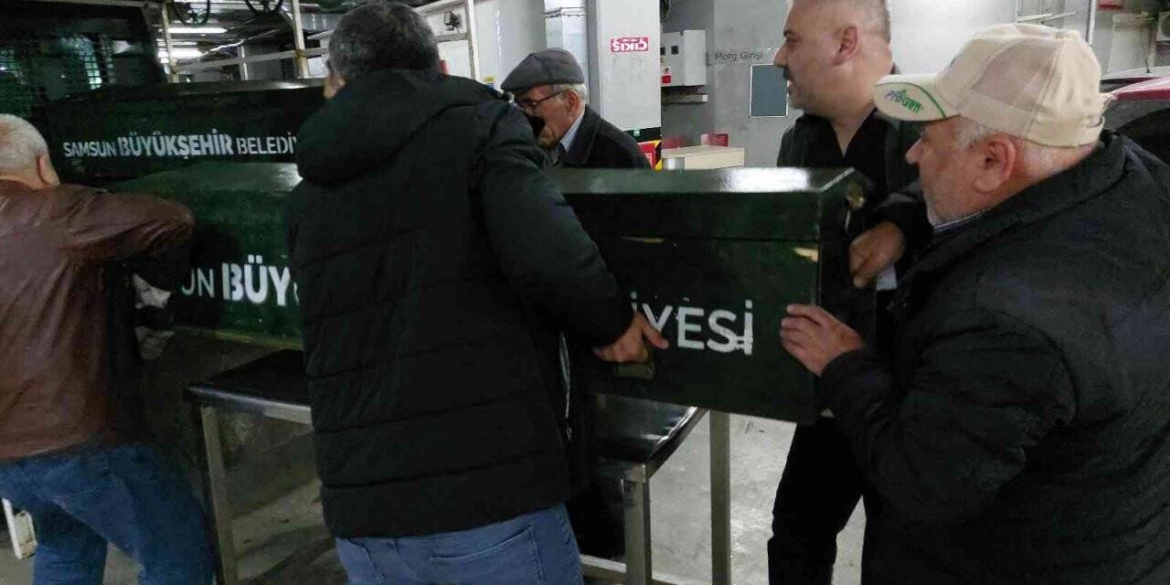 Kanser hastası kadın, babasını uykusunda baltayla öldürdü