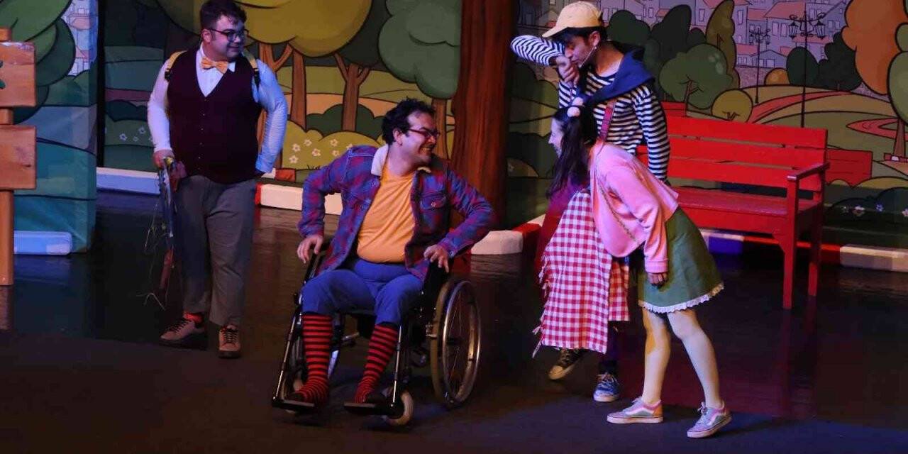 Büyükşehir’den çocuklara 23 Nisan hediyesi