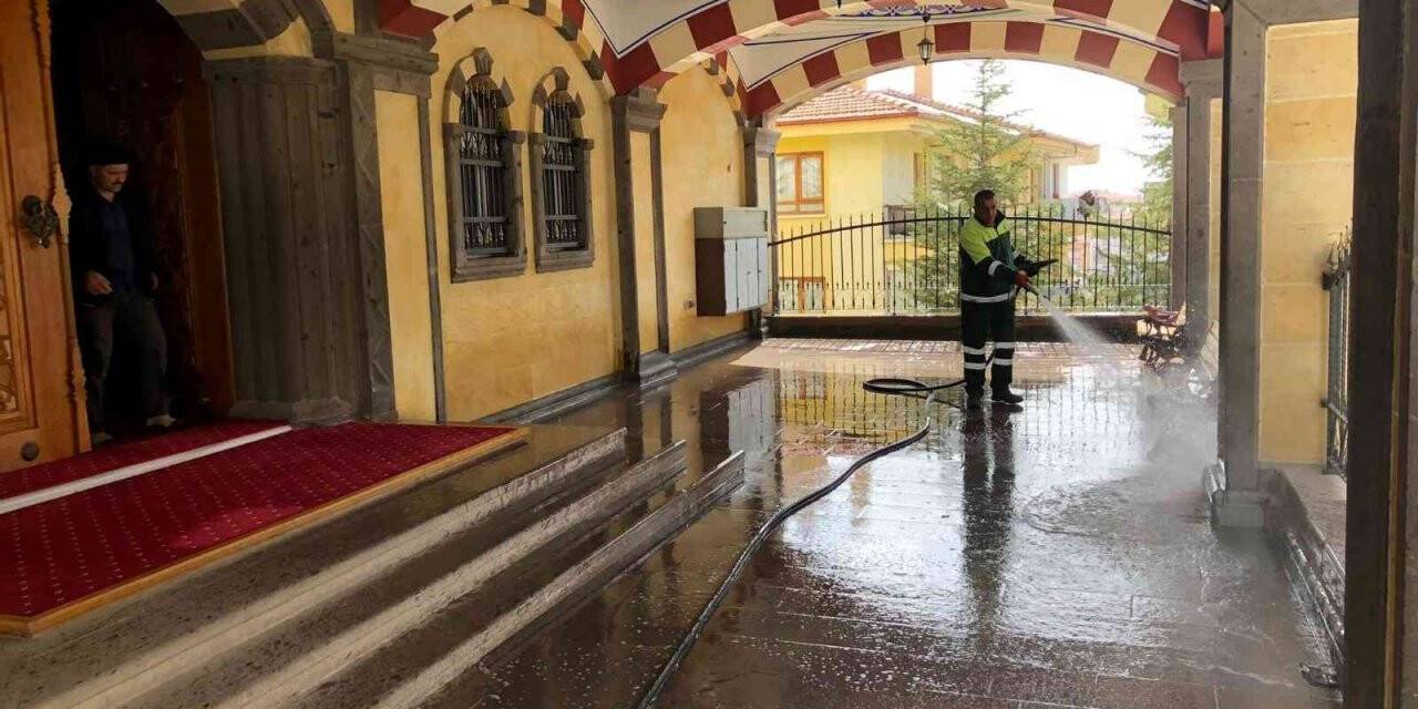 Keçiören’deki camilerde sıkı temizlik