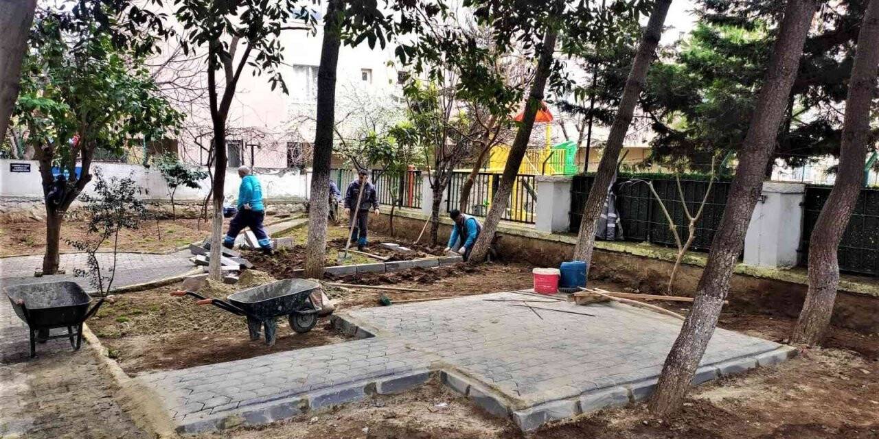 Maltepe’nin mahallelerinde yenileme çalışmaları sürüyor