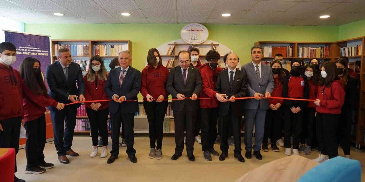 Kastamonu’da "Atatürk kitaplığı" kuruldu