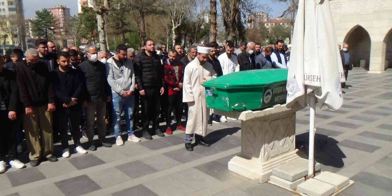 Kayseri’deki feci olayda hayatını kaybeden şahıs son yolculuğuna uğurlandı