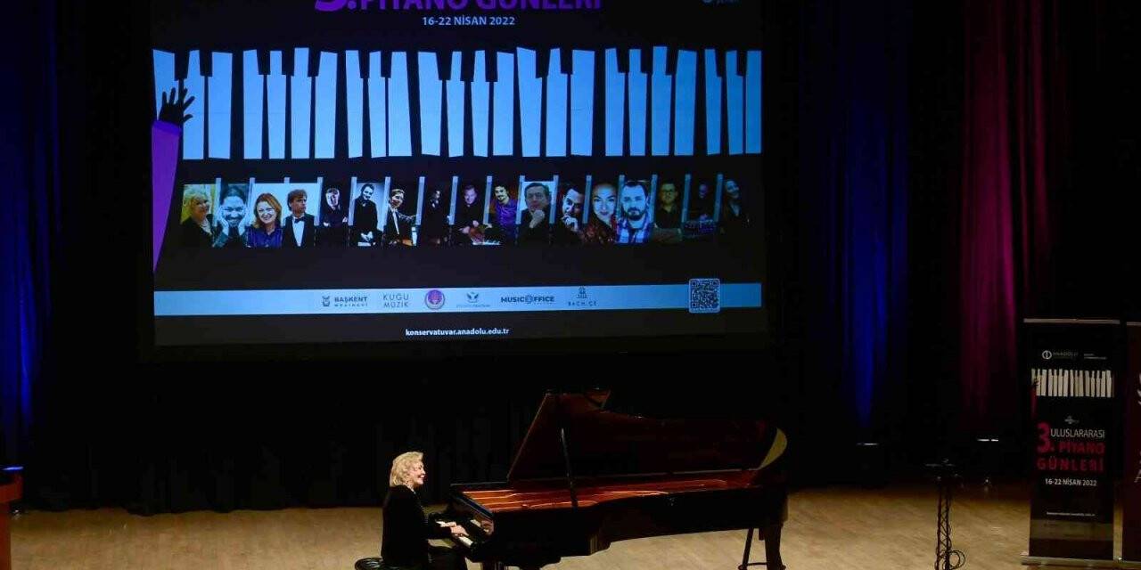 3. Uluslararası Piyano Günleri Gülsin Onay konseri ile başladı