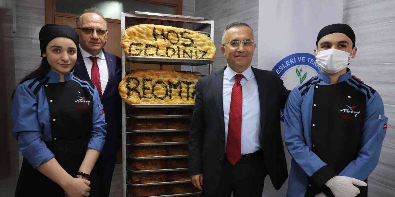 Rize’de lise öğrencileri okullarında kendi ekmeğini kendisi pişirecek