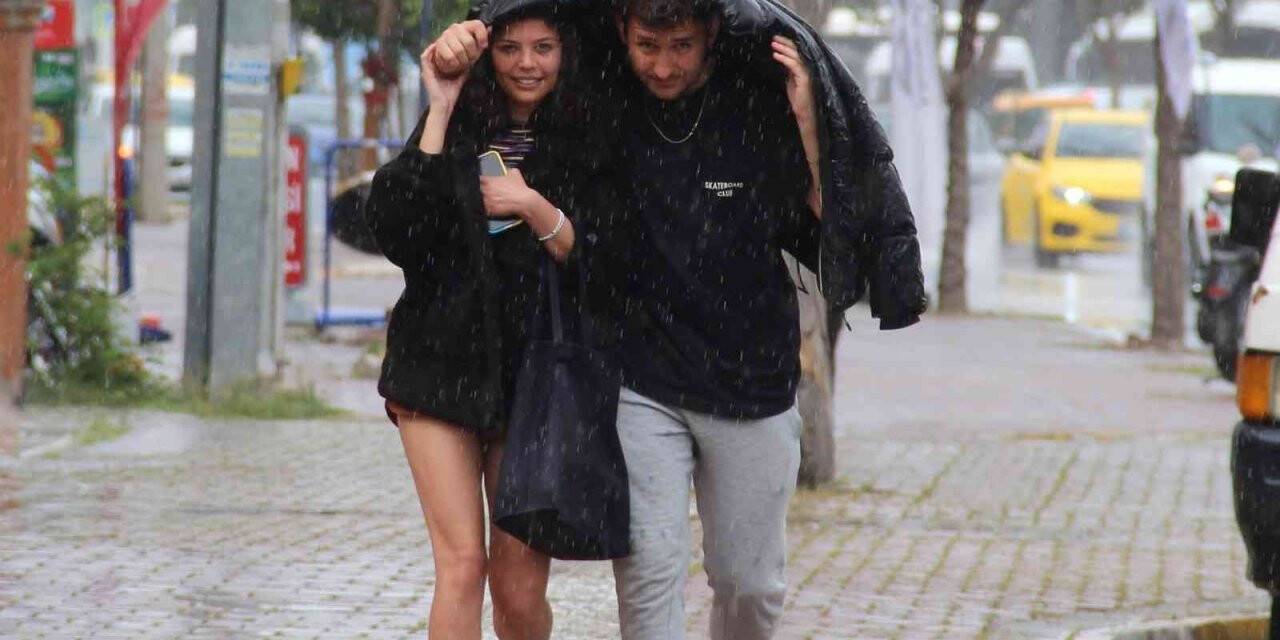 Antalya’da bahar yağmuru sürprizi