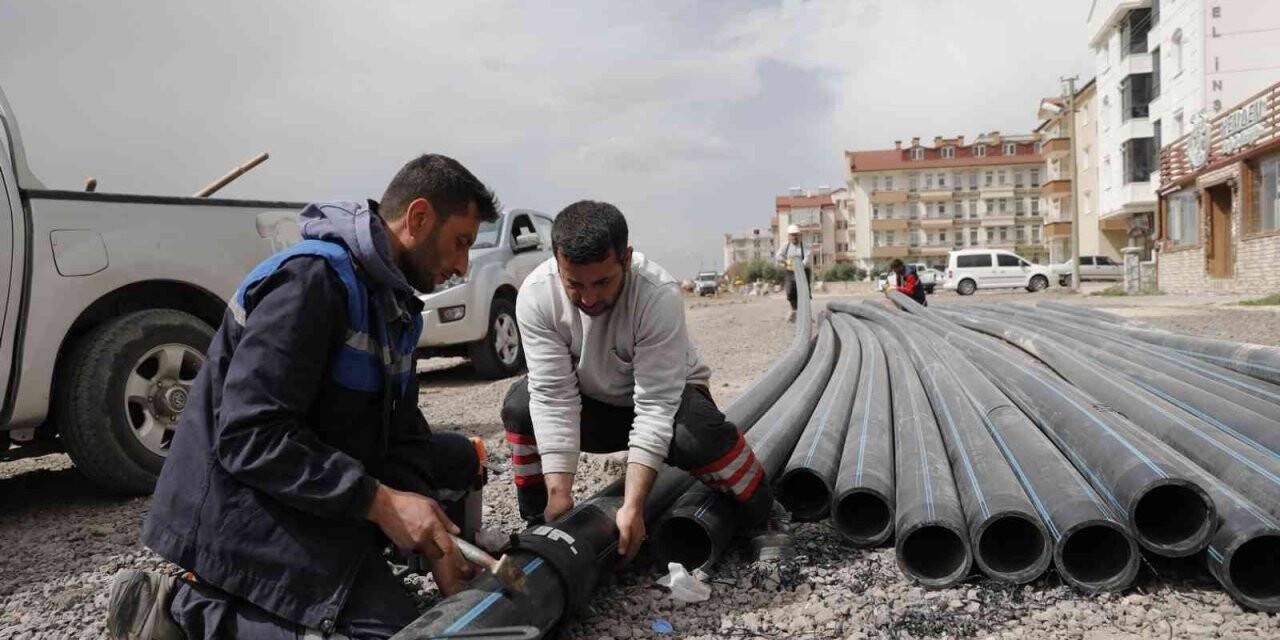 Çalışması tamamlanan yolda altyapı yenileniyor