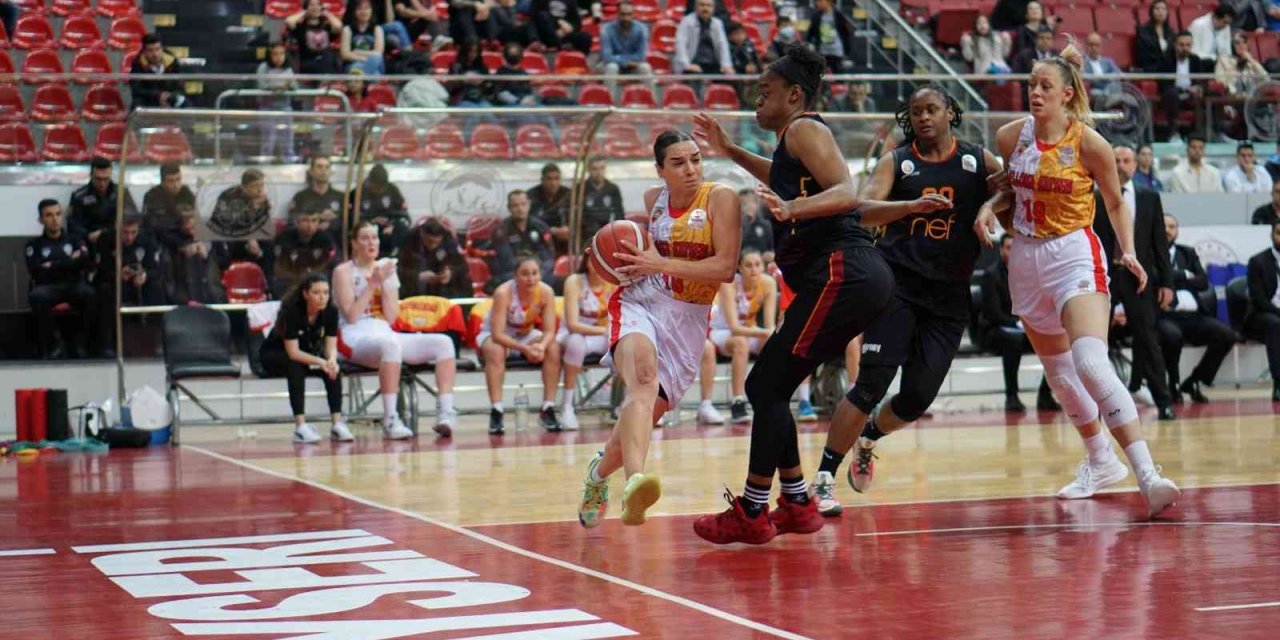 Kadınlar Basketbol Süper Ligi: Kayseri Basketbol: 72 - Galatasaray: 78