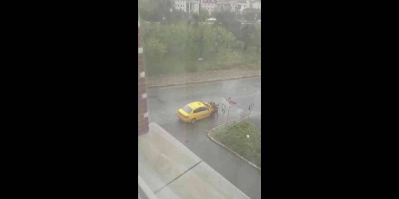 Ataşehir’de taksici dehşeti: Ücrete itiraz eden kadın turisti darbedip yere fırlattı