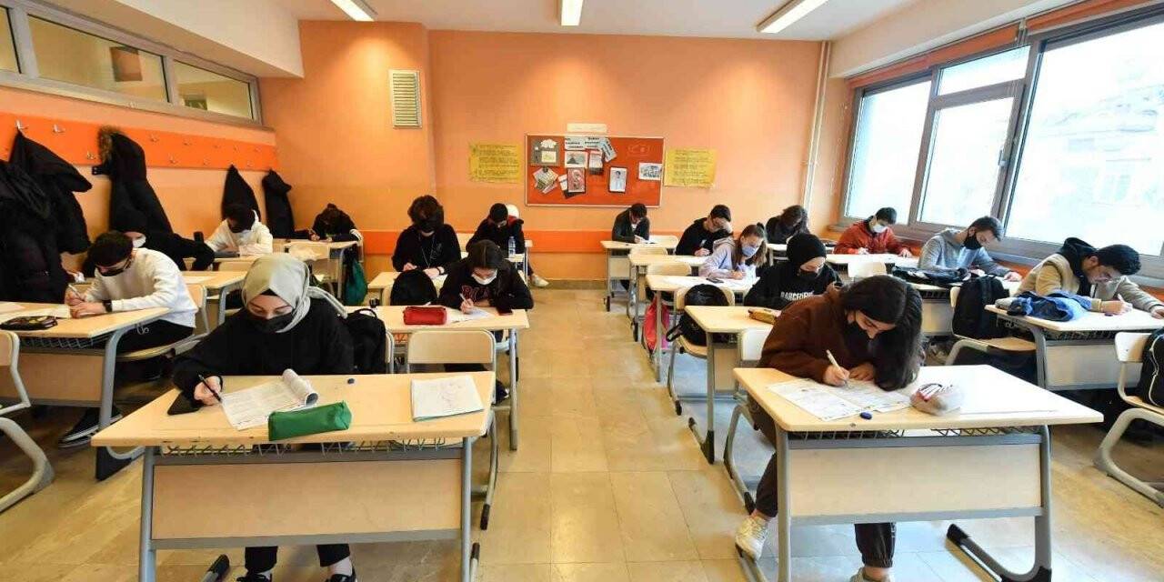 Bahçelievler’de TYT deneme sınavı heyecanı