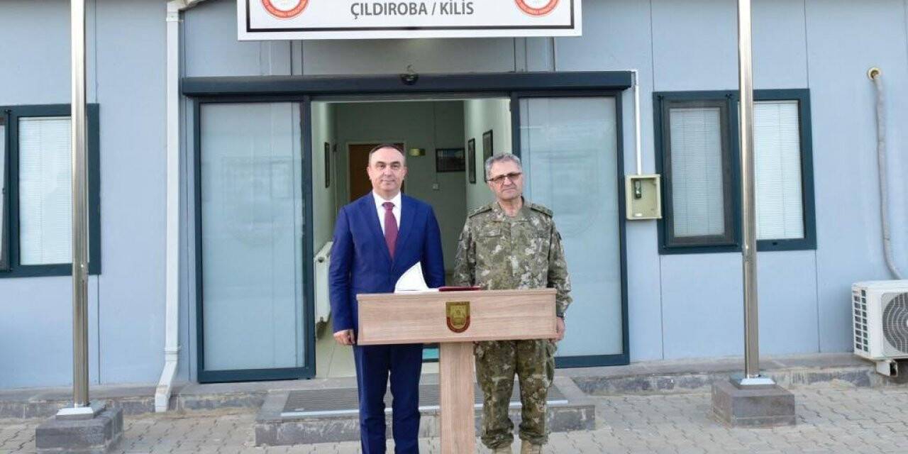 Kolordu Komutanı Tokel Suriye sınırında