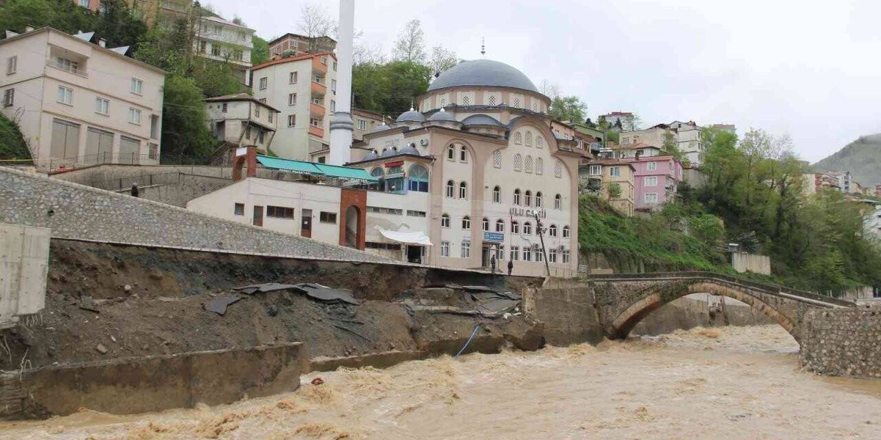 Dereli Belediye Başkanı Şenlikoğlu: “Alınan tedbirler afeti önledi”