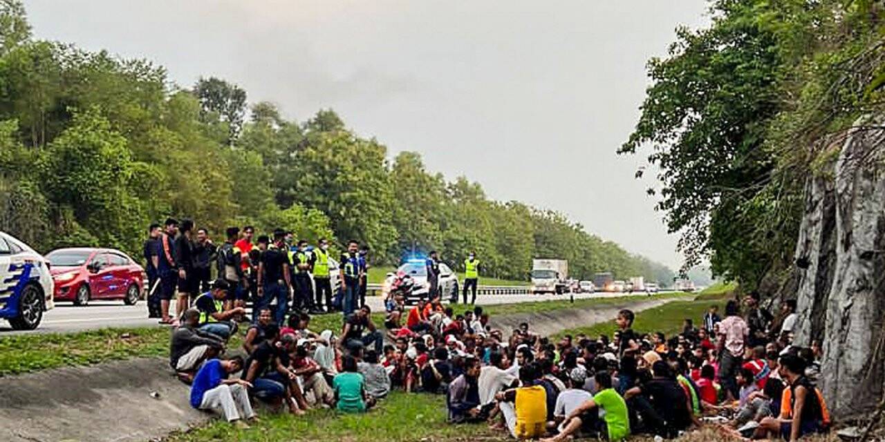 Malezya’da gözaltı merkezinden kaçan göçmenlere araç çarptı: 6 ölü