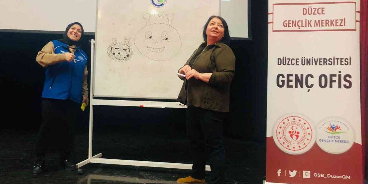 Öğrencilere "Düşünme Becerileri" eğitimi verildi