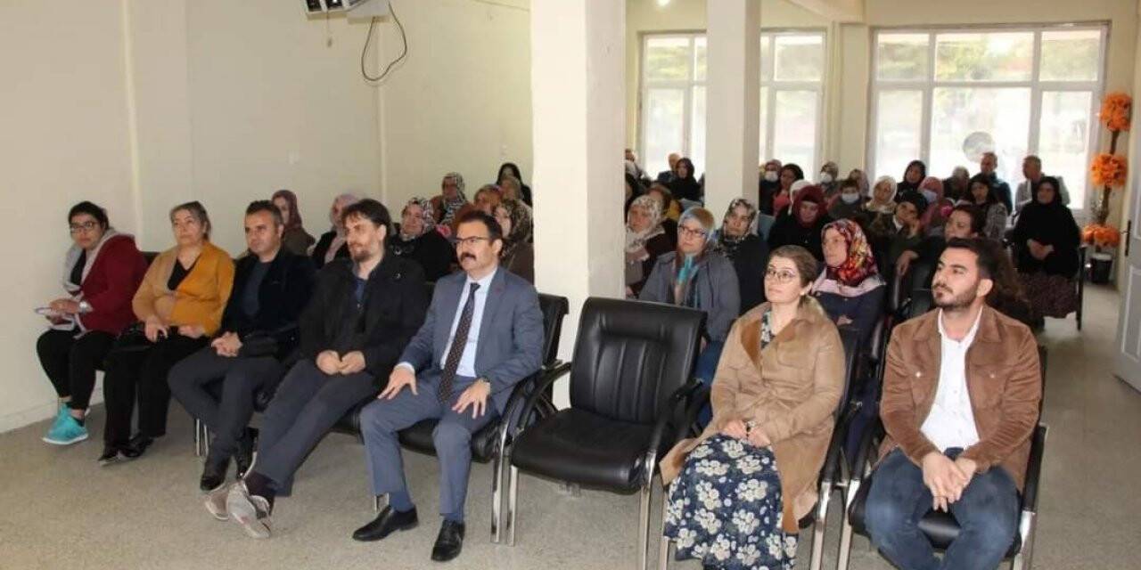 Başmakçıda ‘öfke kontrolü ve kadına yönelik şiddetle mücadele’ semineri