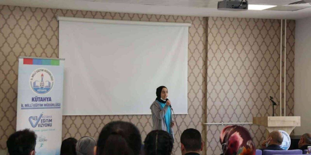 Kütahya’da şiir okuma yarışması