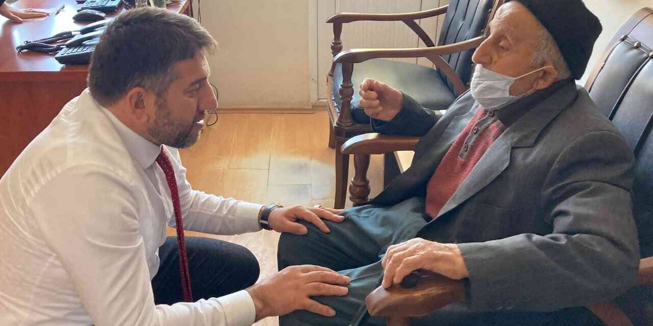 Türkcan: "Vatandaş kapıda beklemez"