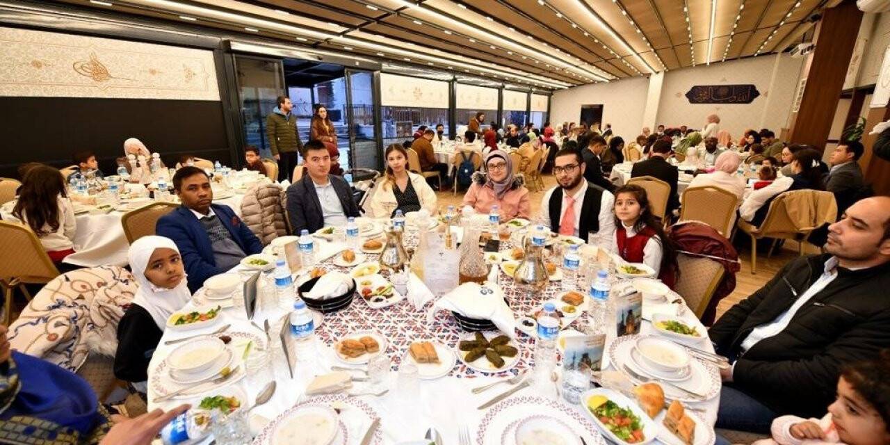 YTB Başkanı Eren: “Türkiye ile bağlarınızı her zaman muhafaza edeceksiniz”