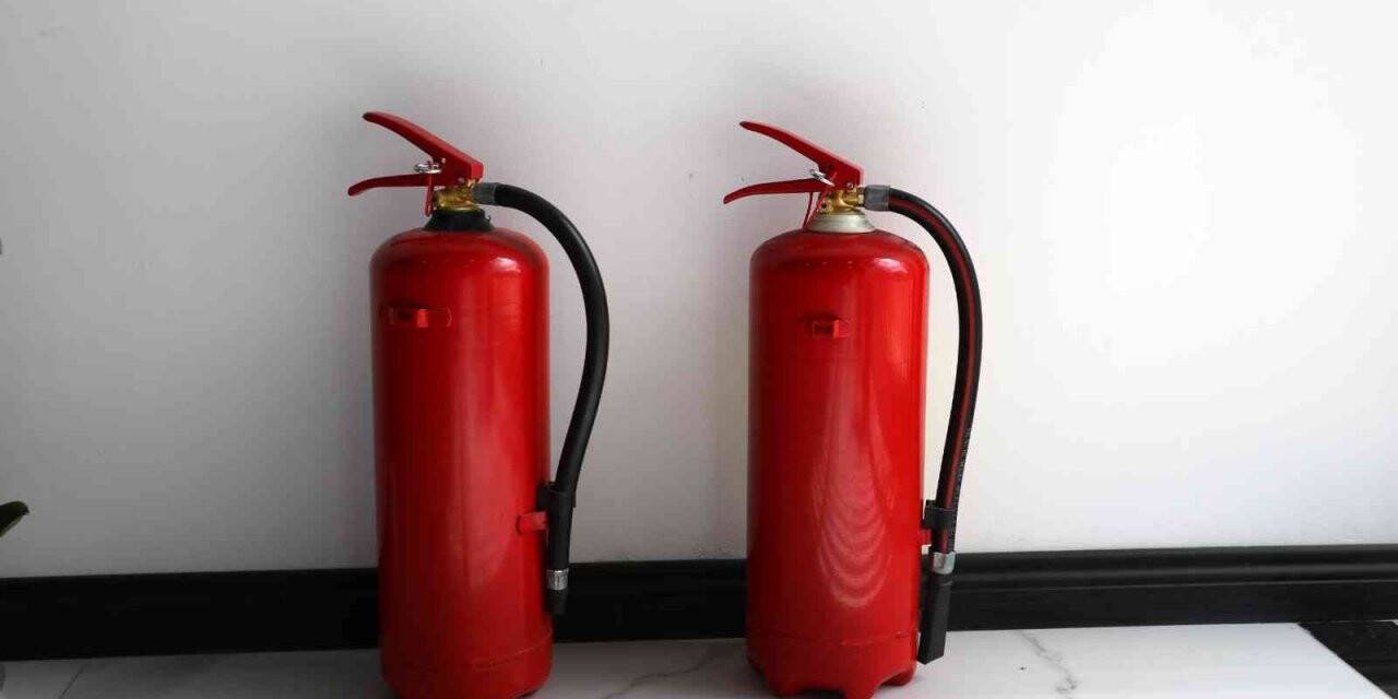 "İtfaiyeden geliyoruz" deyip dolandırdı, kısa sürede yakayı ele verdi