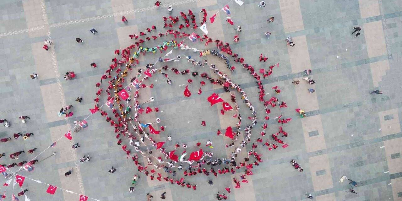 Antalya’da 23 Nisan coşkusu başladı