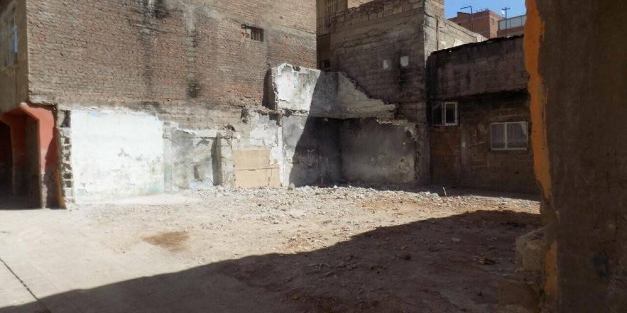 Bağlar’da metruk yapıların yıkımları talep üzerine devam ediyor