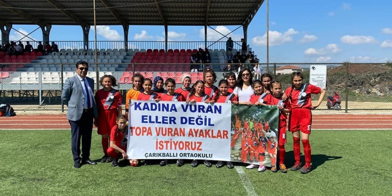 Kız futbol turnuvasında grup maçları sona erdi