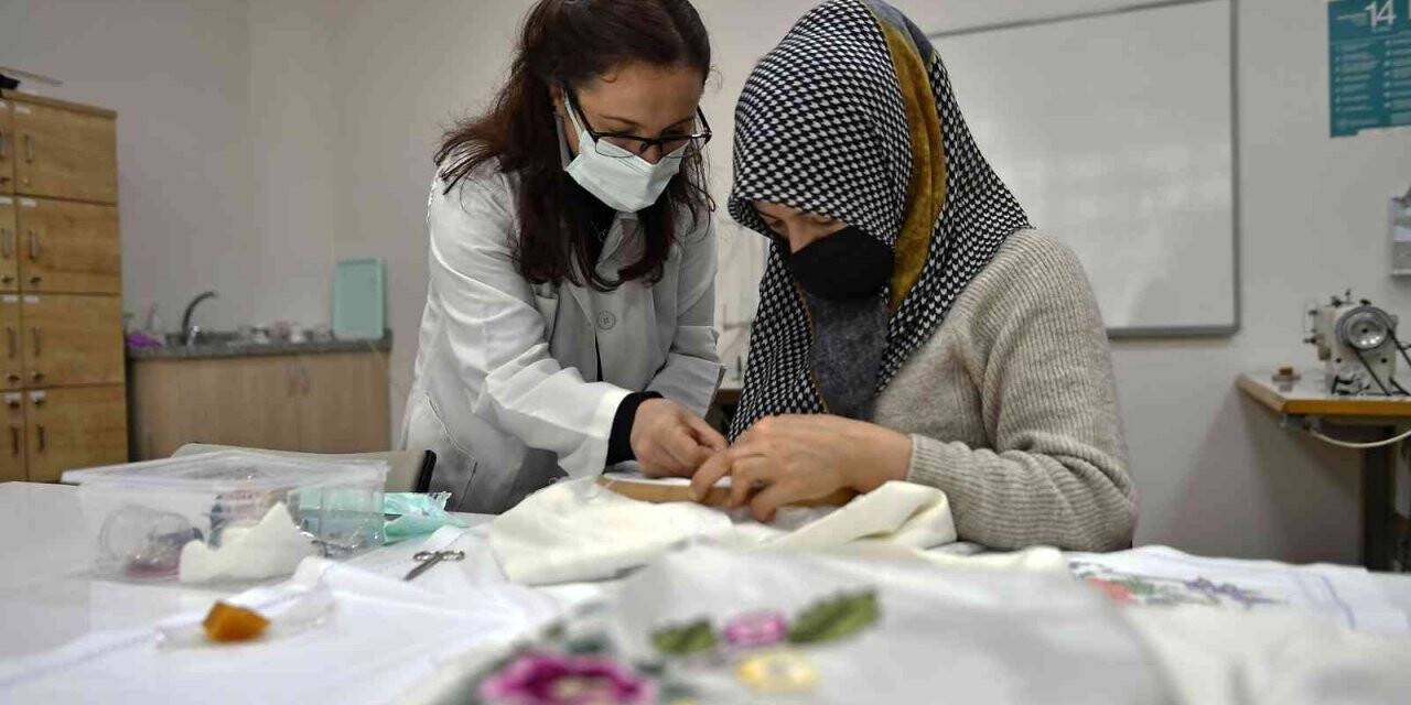 Osmangazi’den el emeği göz nuru eserler