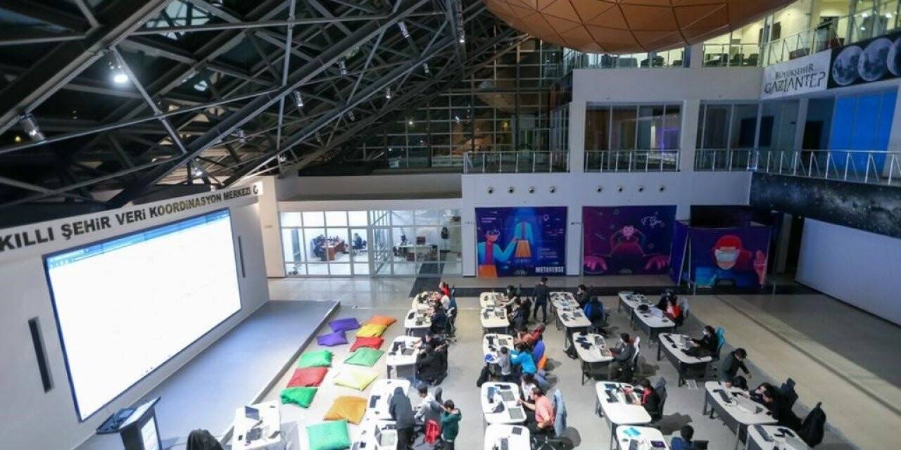 Gaziantep’te öğrenciler için codecamp etkinliği