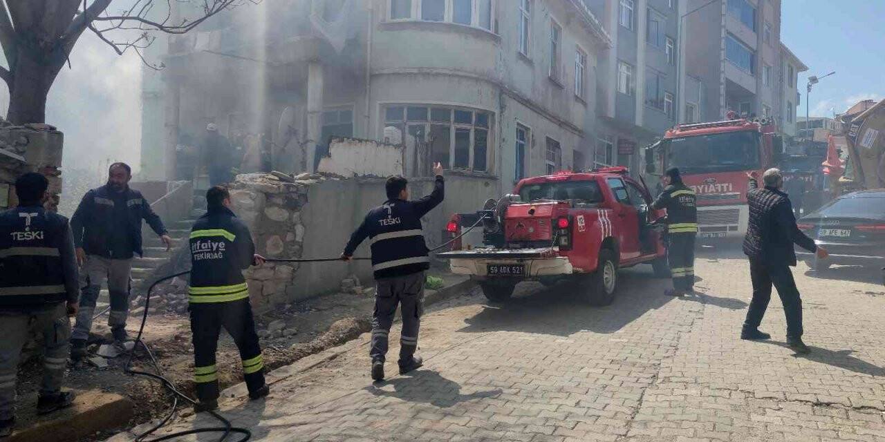 Tekirdağ’da iki katlı evde yangın çıktı