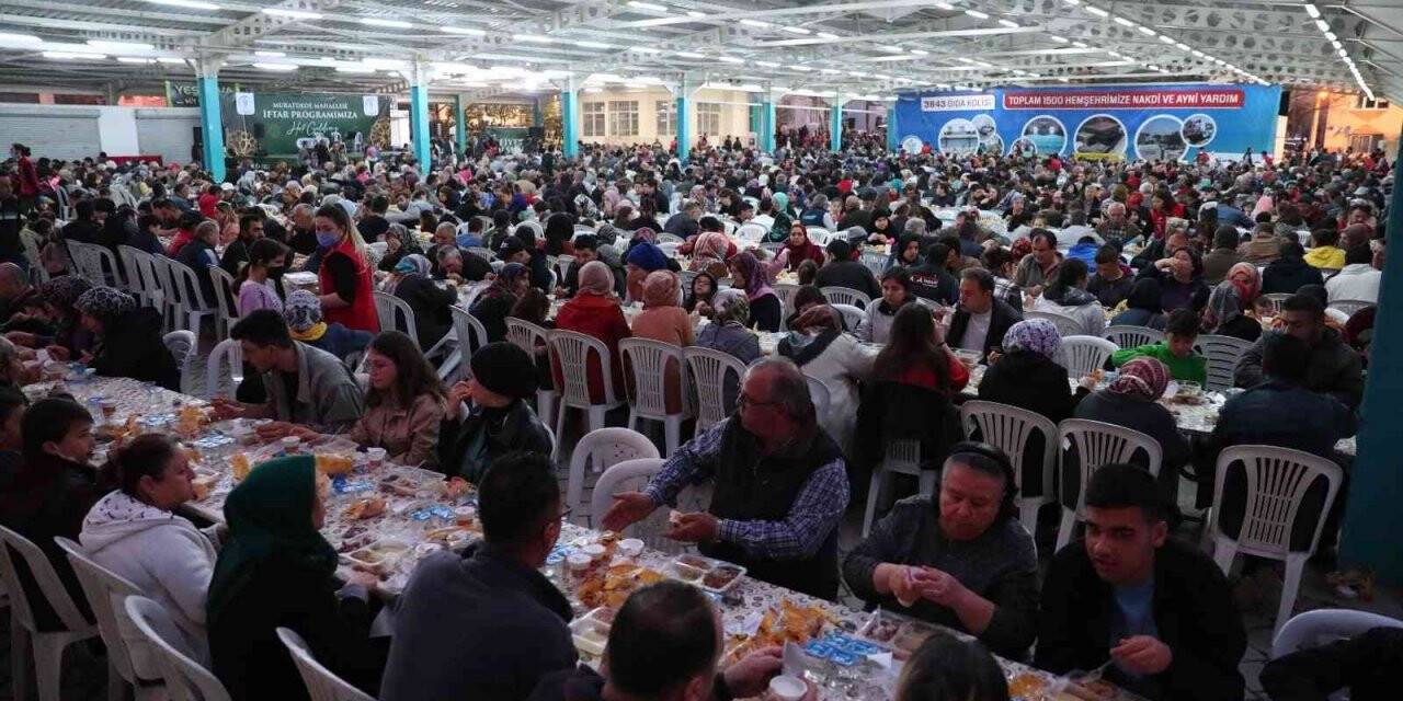 Merkezefendi’de iftar yemekleri devam ediyor
