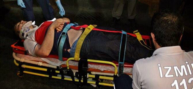 İzmir'de Otomobil Kaldırımdaki Yayaya Çarptı: 1 Ölü, 3 Yaralı
