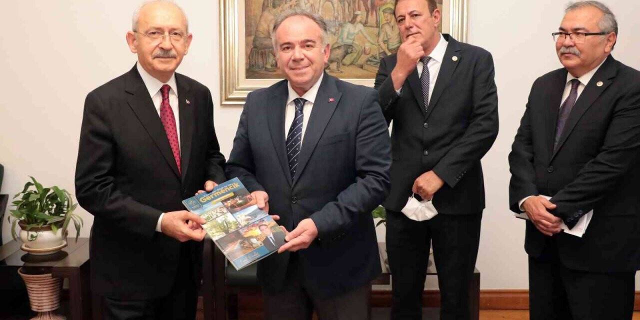 Başkan Öndeş, bin günlük faaliyet raporunu CHP Lideri Kılıçdaroğlu’na sundu