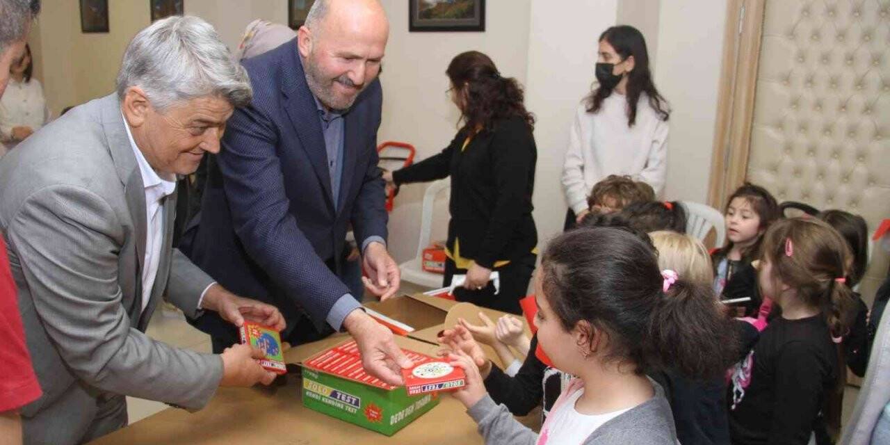 Kuyucaklı çocuklar geleneksel Ramazan Çocuk Eğlencesi ile doyasıya eğlendi