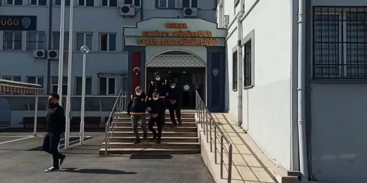 Bursa’da araç fareleri kovalamaca sonucu yakayı ele verdi