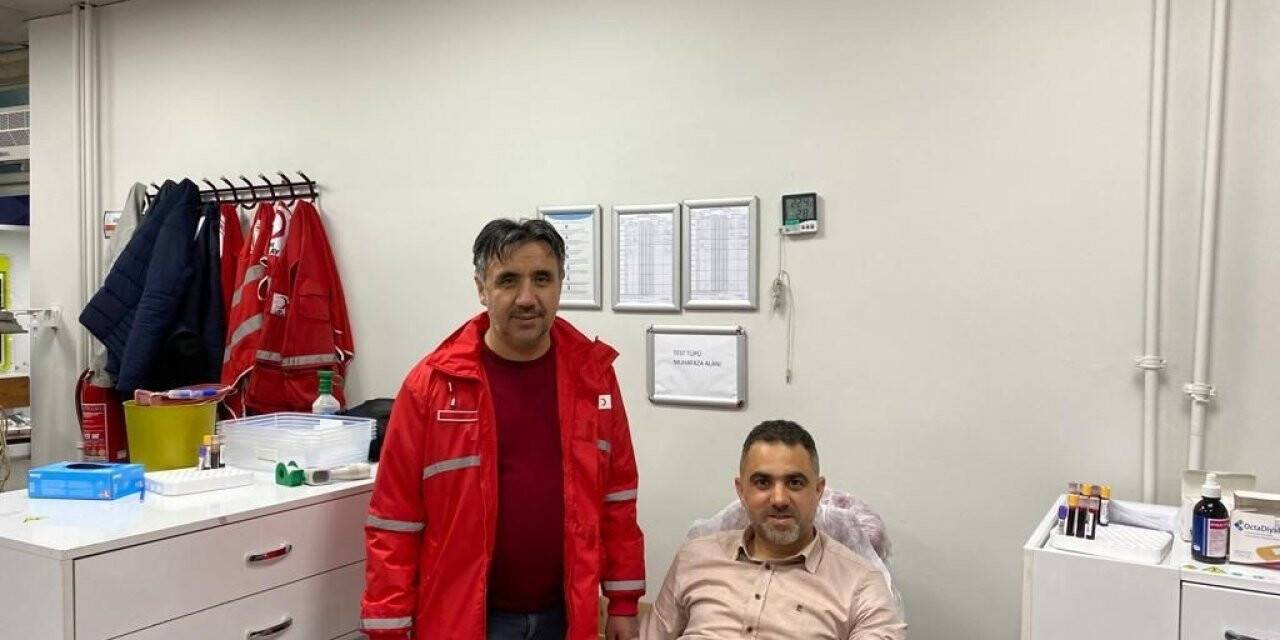 Kan stoku azaldı, Kızılay şube başkanı kan bağışında bulundu