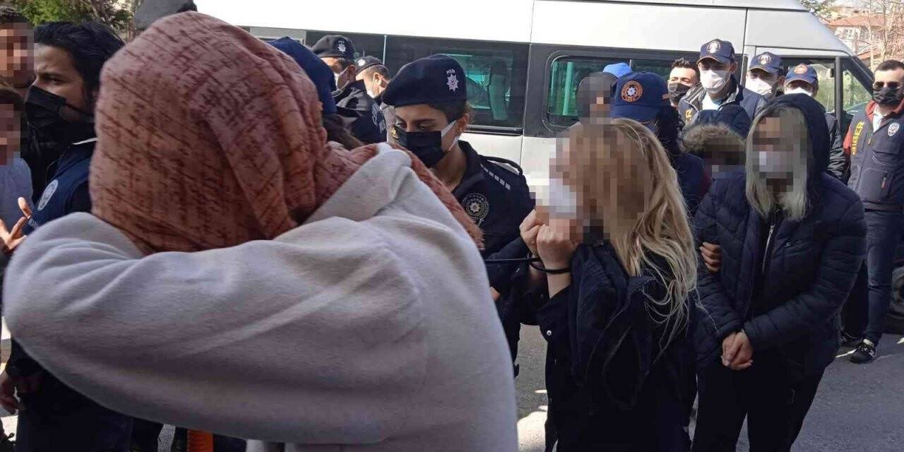 Dolandırıcılıktan gözaltına alınan kadın "Ben de kendime güveniyorum, içim rahat" dedi