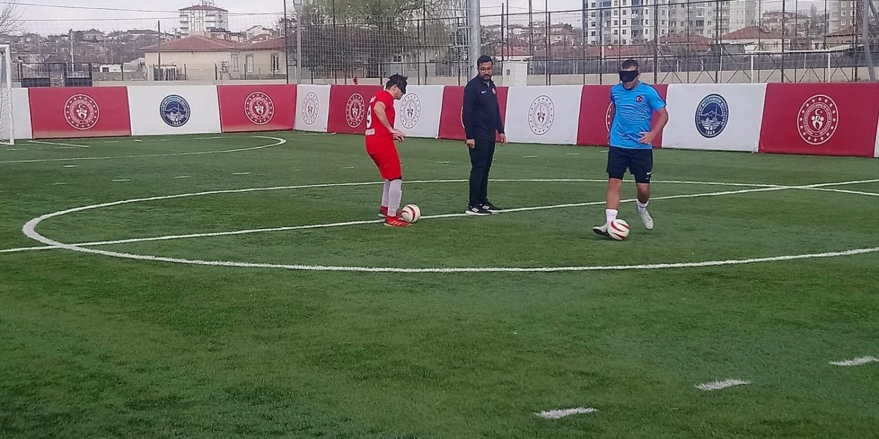 Görme Engelliler B1 Futbol Milli Takımı Kayseri’de kamp yapıyor