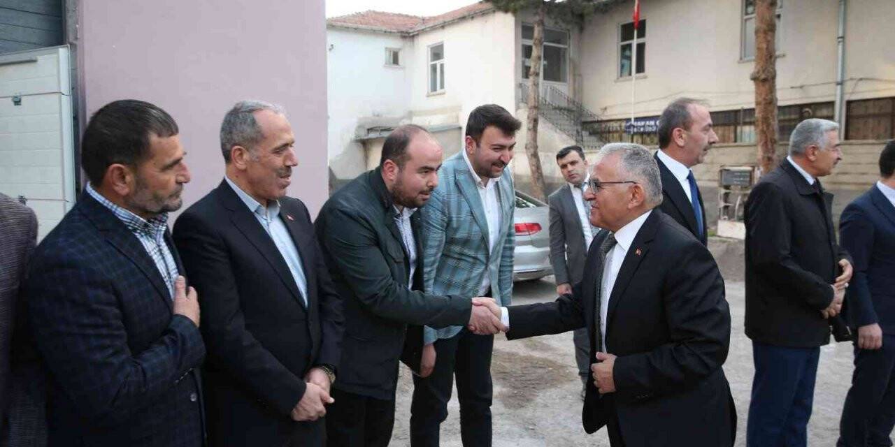 Tomarzalılar Başkan Büyükkılıç’ı bağrına bastı